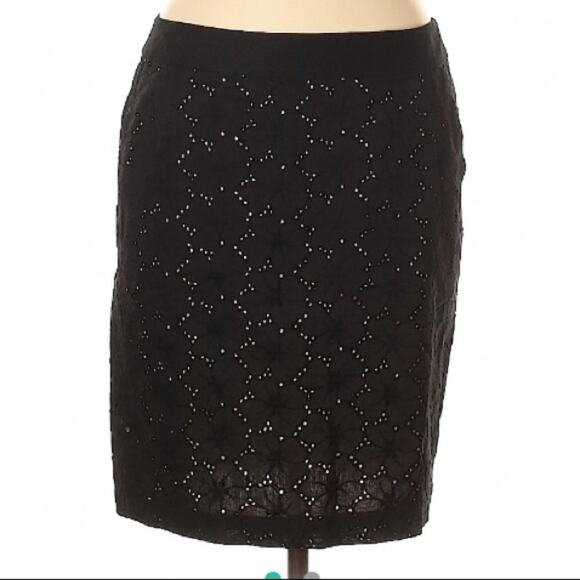 Ann Taylor Loft Black eyelet skirt - Picture 1 of 7
